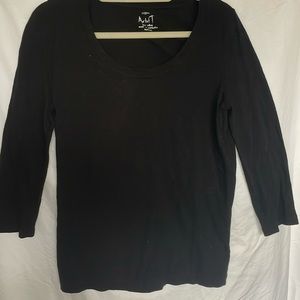 Black Scoop Neck 3/4 length sleeve Artist T M